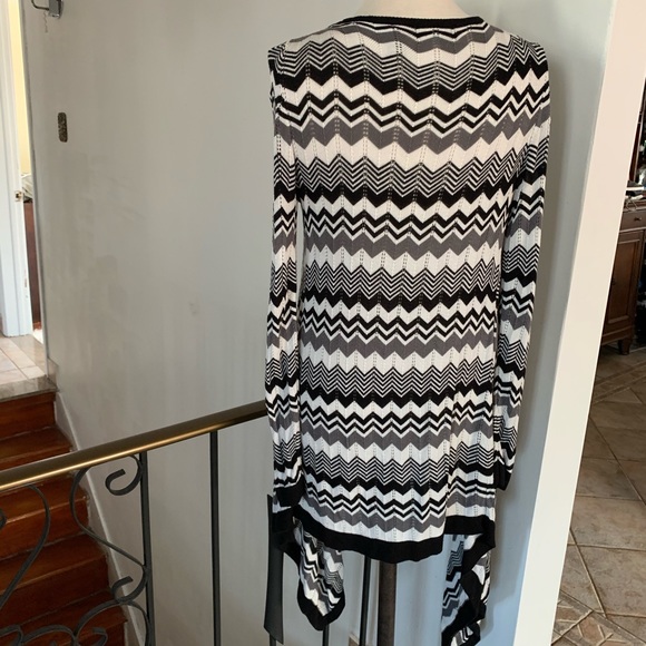 Fenn Wright Manson (M) woman’s sweater - Picture 5 of 10